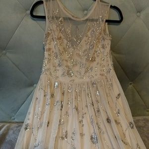 Adrianna Papell size 6 gown